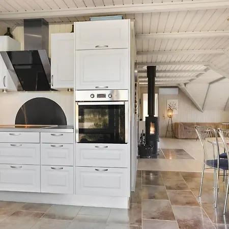 4 Bedroom Awesome Home In Romo * Romo